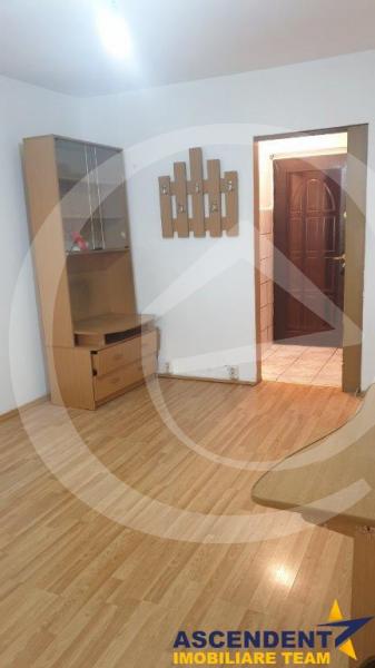Apartament|Garsoniera de vanzare, Brasov, Brasov