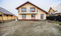 Vila|Casa de vanzare - Bod, Brasov