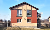 Vila|Casa de vanzare - Tarlungeni, Brasov